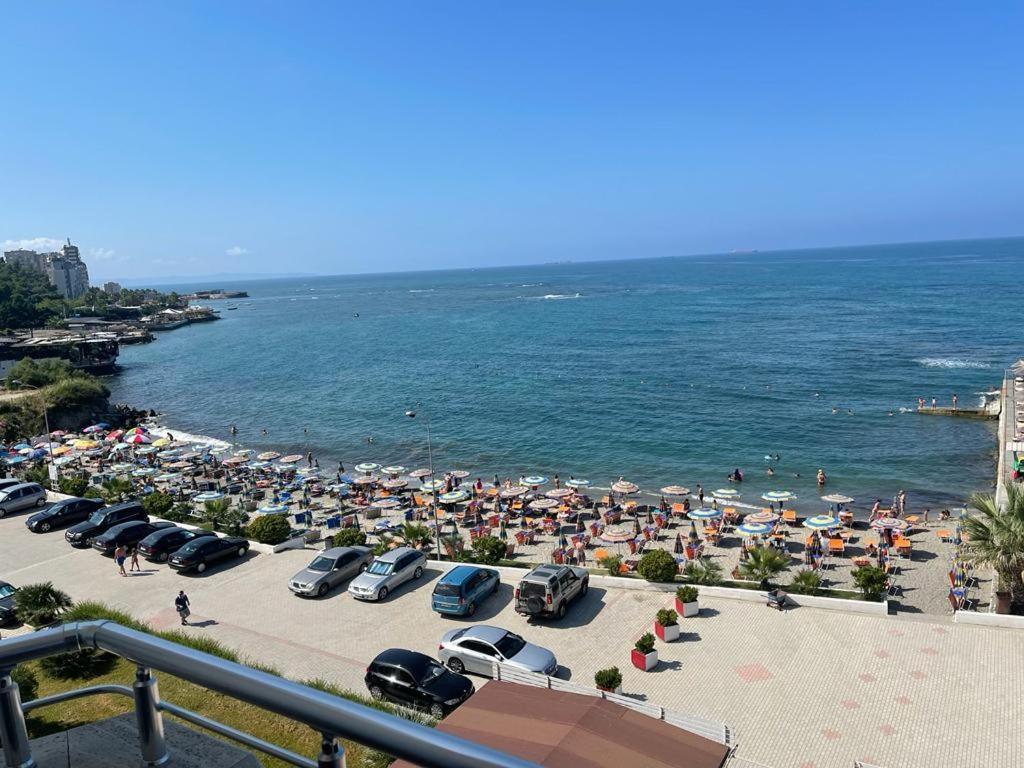 Hotel Ferrara Дуррес Экстерьер фото