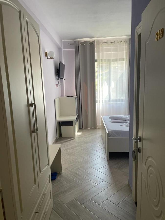 Hotel Ferrara Дуррес Экстерьер фото
